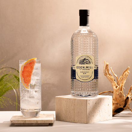 The guide to gin botanicals and ingredients